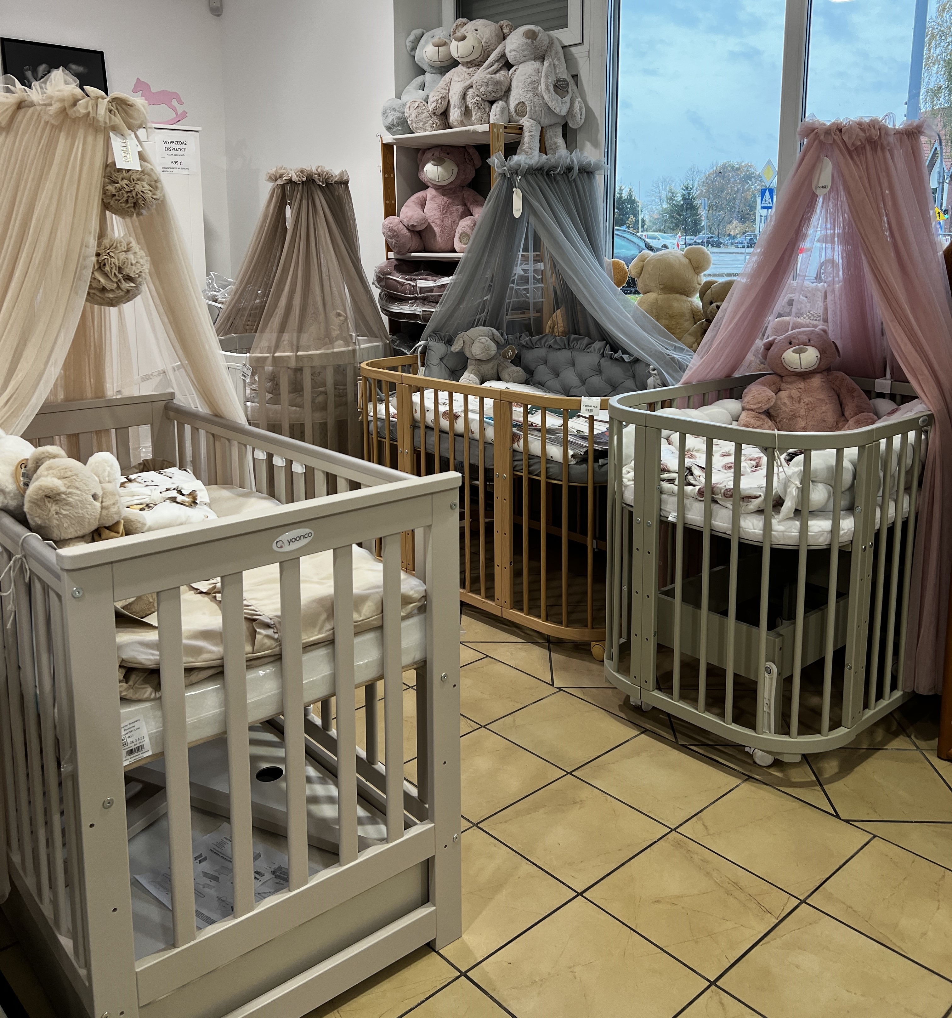 Wystawa łóżeczek dziecięcych Waldin